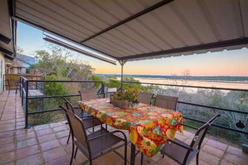 Hacienda Lake Lodge Home image 25